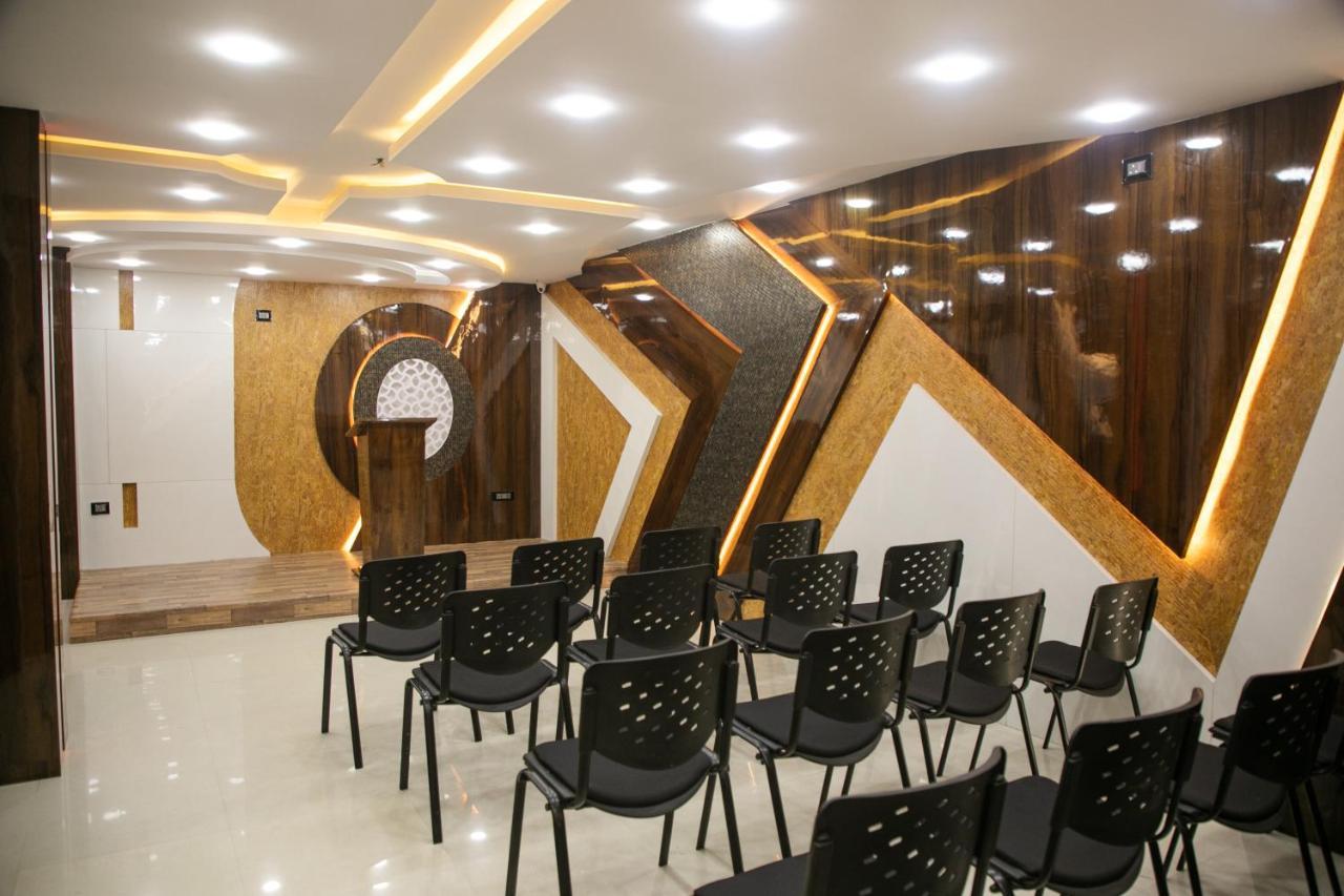 Crescent International Kohima المظهر الخارجي الصورة