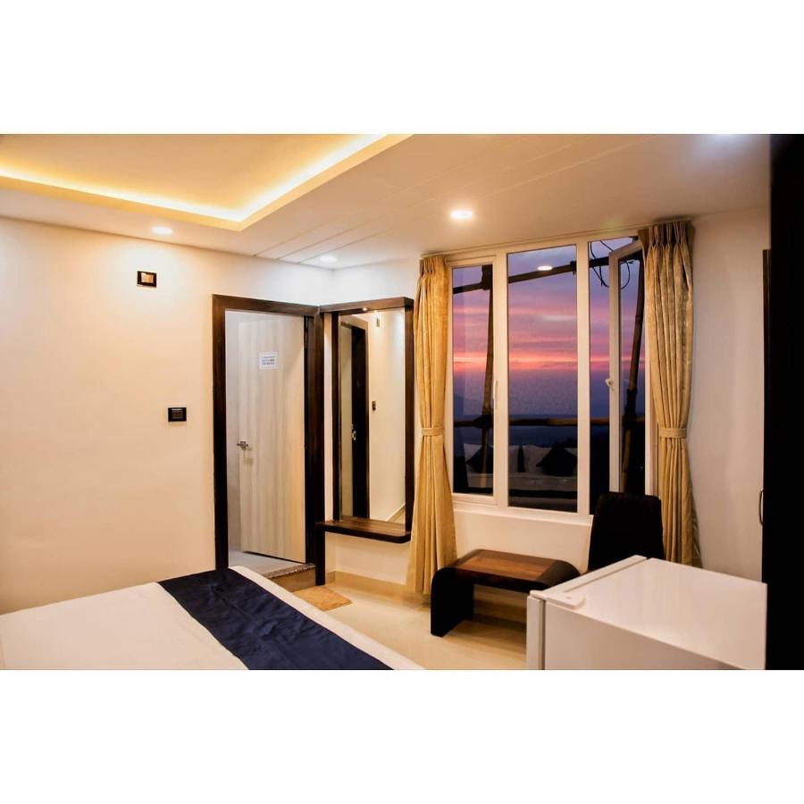 Crescent International Kohima المظهر الخارجي الصورة